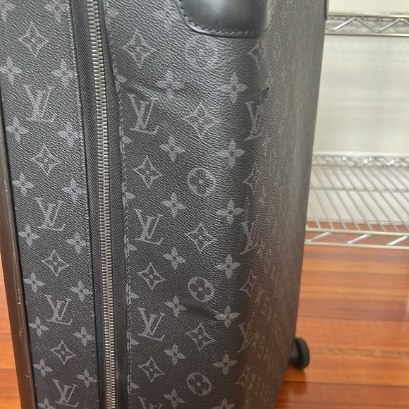 SOLD - AUTHENTIC LOUIS VUITTON
Horizon 55 travel bag - Picture 3 of 15